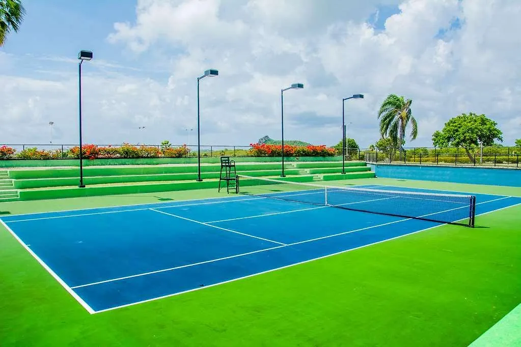 Отель Port De Plaisance Resort, Trademark Collection By Wyndham Филипсбург